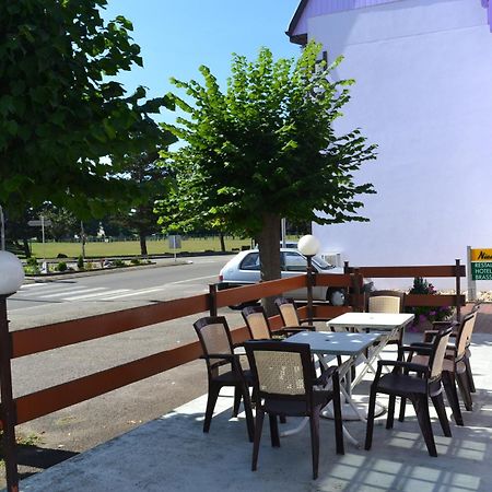 Hotel Restaurant Niemerich Pulversheim Exterior foto